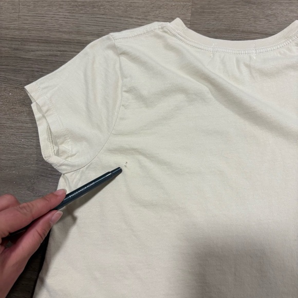 Talentless Women’s Circle Logo Baby Tee Shirt Bone Color Size Medium - Picture 9 of 9